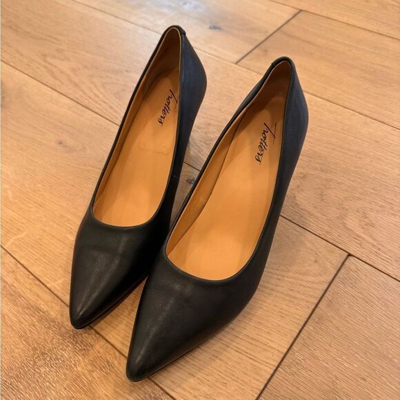 Trotters Heels Classic Pointed-Toe Pumps Noelle - Picture 3 of 10